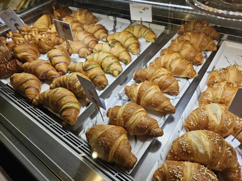 Frühstückspension Il Di Piazza Motta Albese Con Cassano